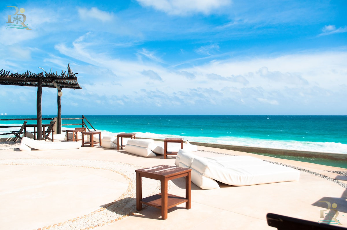 Property gallery Your Sky Sanctuary in Cancún: A Penthouse Where Every Sunrise is Pure Gold