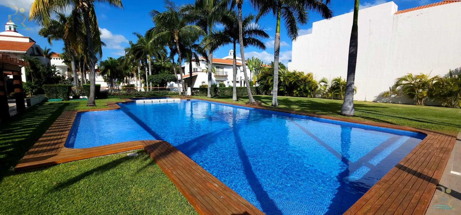 Property gallery SPLURGENT HOUSE: LIVE THE LUXURY IN ISLA DORADA