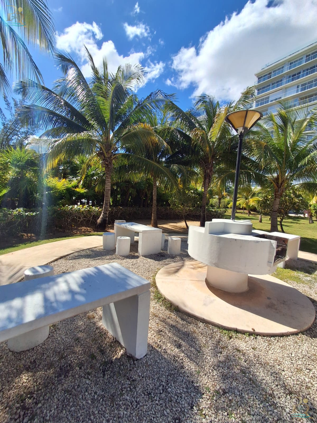 Property gallery Oceanfront Apartment for Sale 6th Floor Sea View