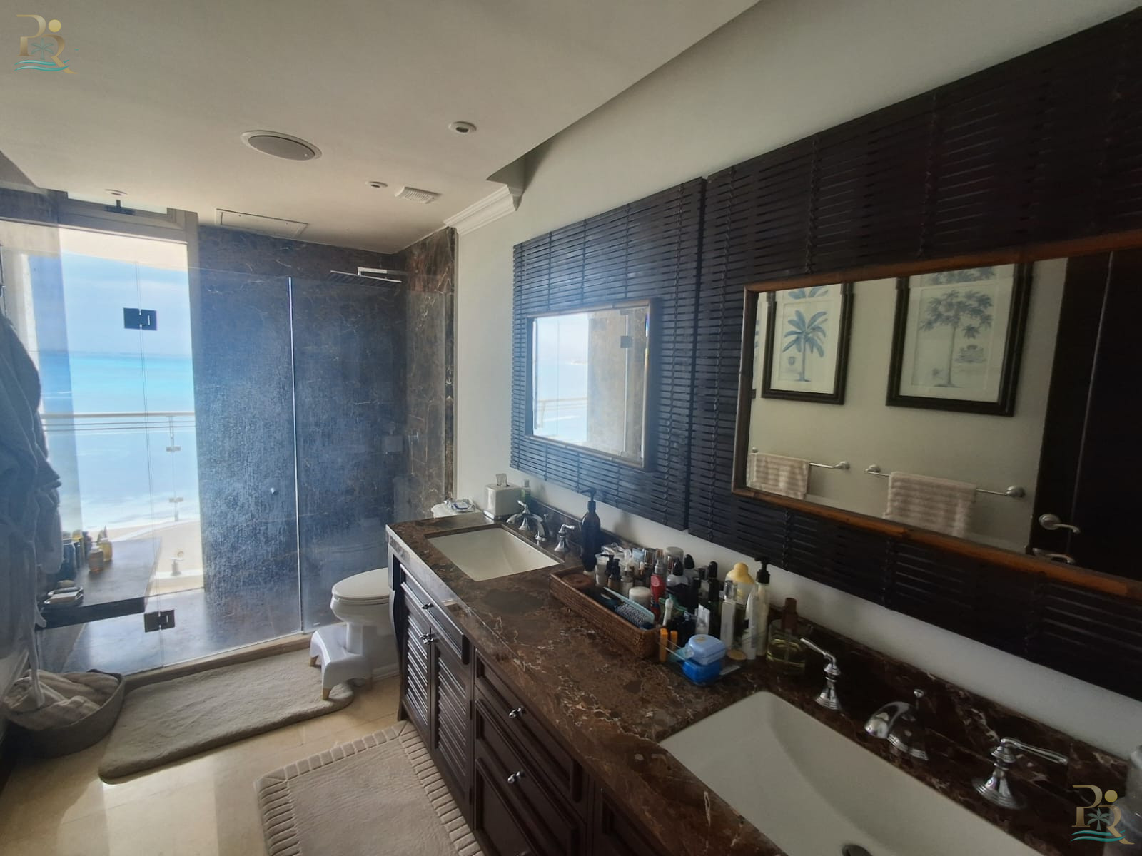 Property gallery The Off-Market 10th