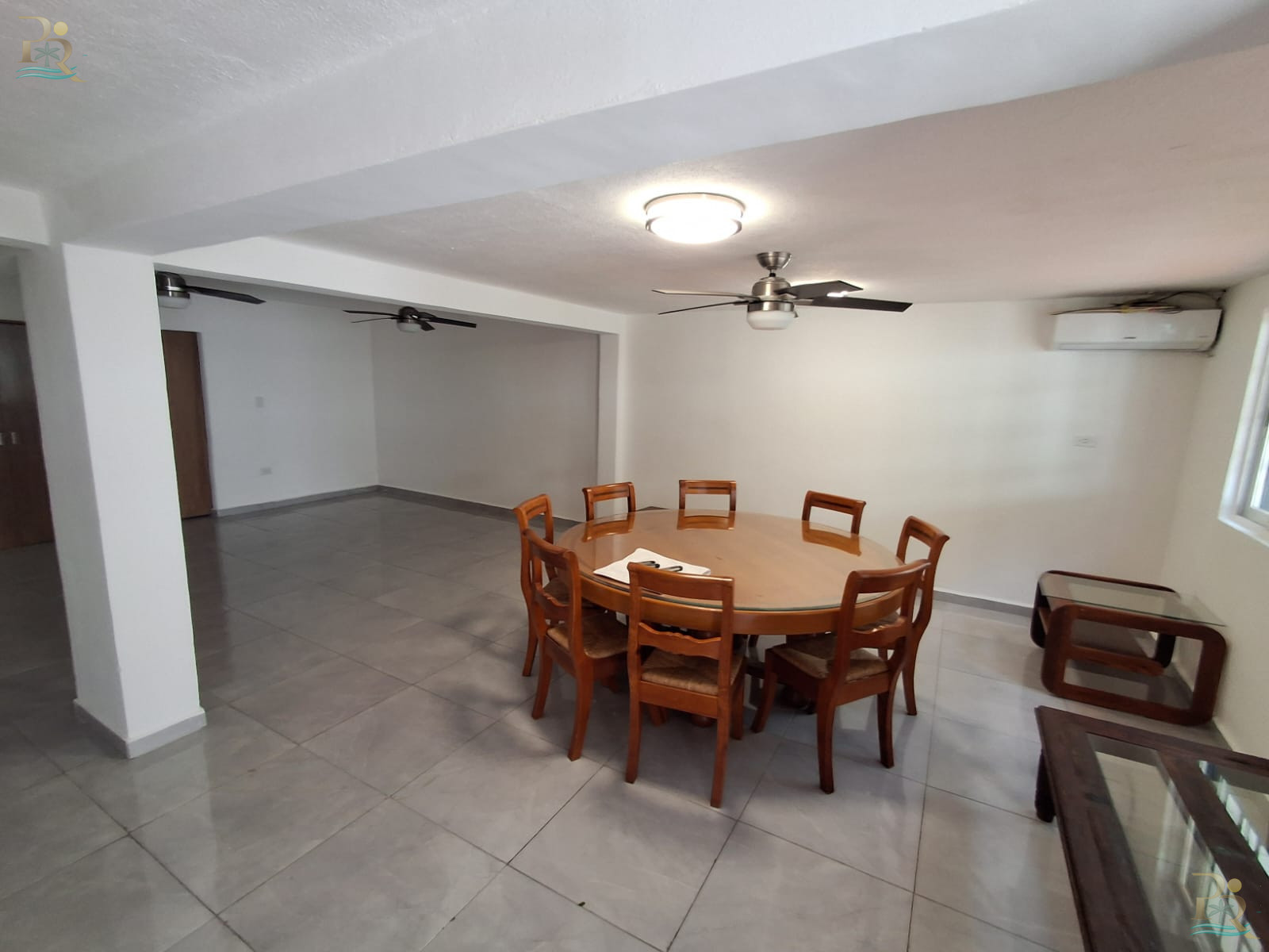 Property gallery Prime Investment Opportunity: Mixed-Use Estate Steps from Cancun’s Hotel Zone