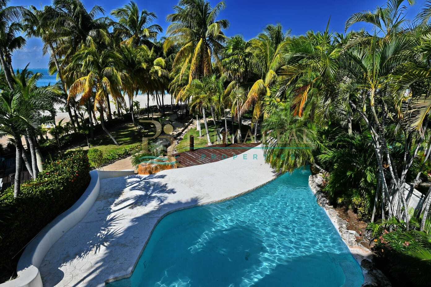 Property gallery FANTASTIC HOUSE ON THE BEACH