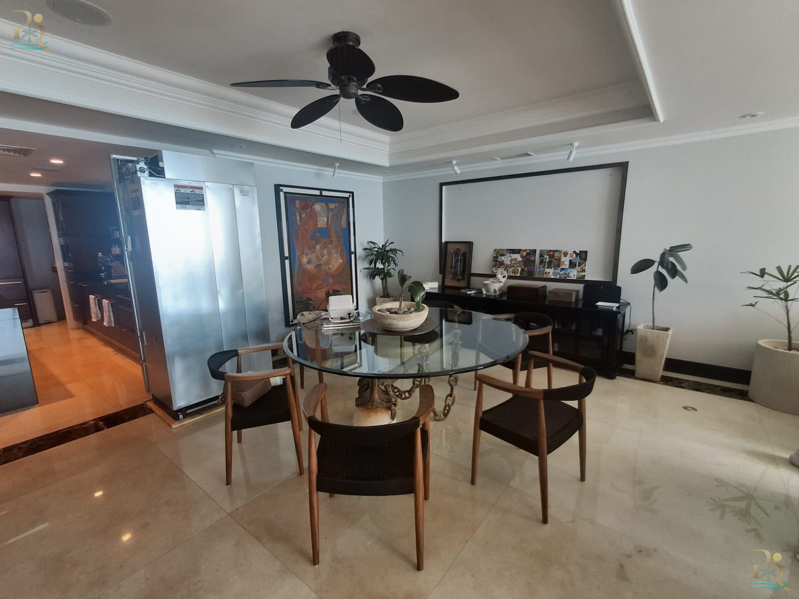 Property gallery The Off-Market 10th