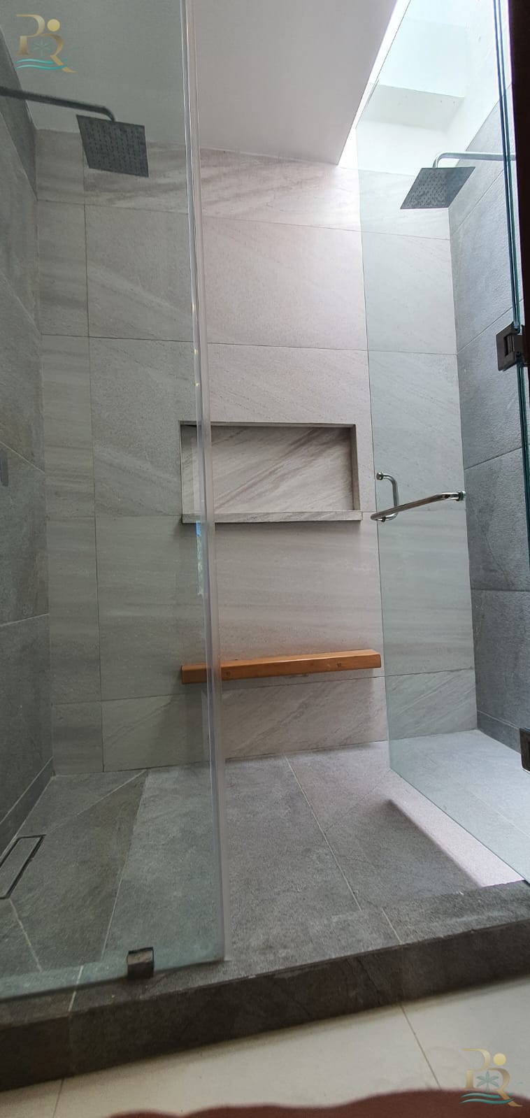 Property gallery Beautiful Modern House with Ocean View