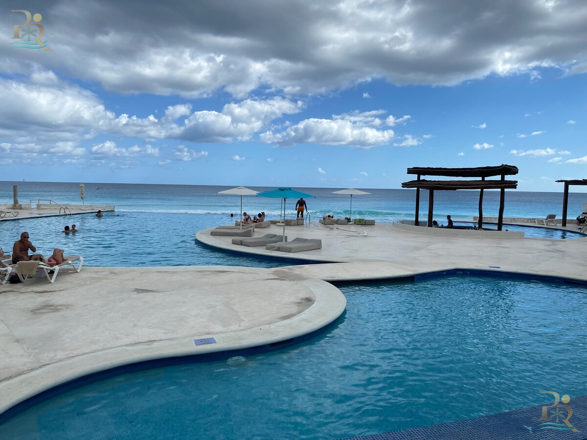 Property gallery Exclusive Ocean & Lagoon View Apartment with Panoramic Views