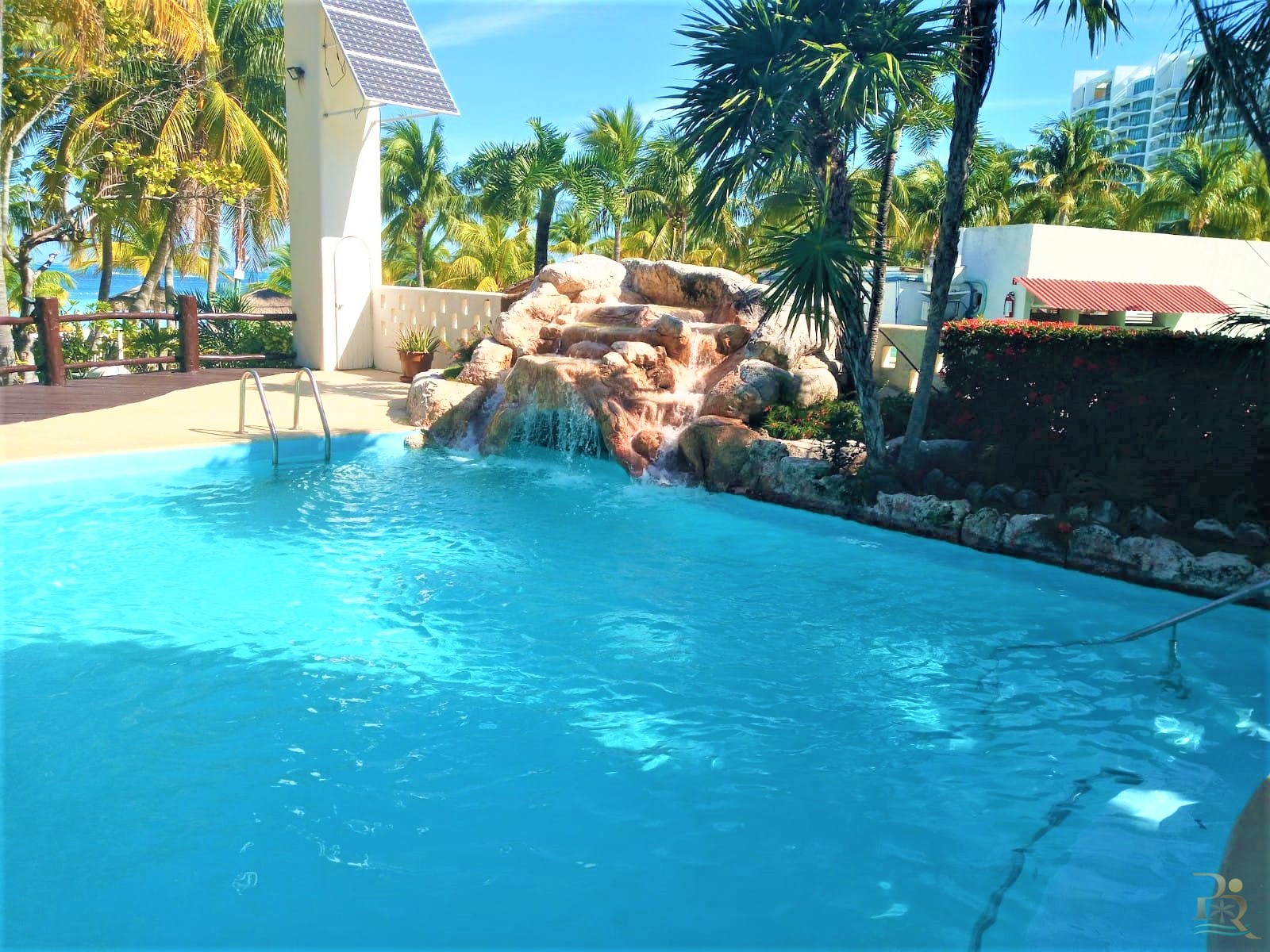 Property gallery EXCLUSIVITY ON THE BEACH: RESIDENCE IN CANCUN'S HOTEL ZONE