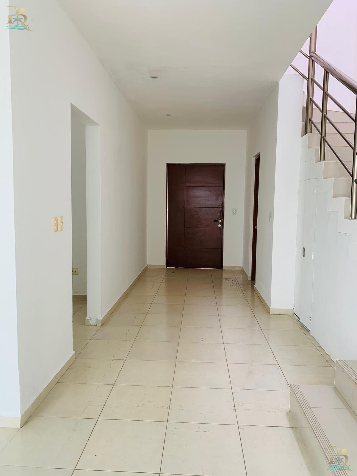 Property gallery Bright and Modern Family Home in Residencial.