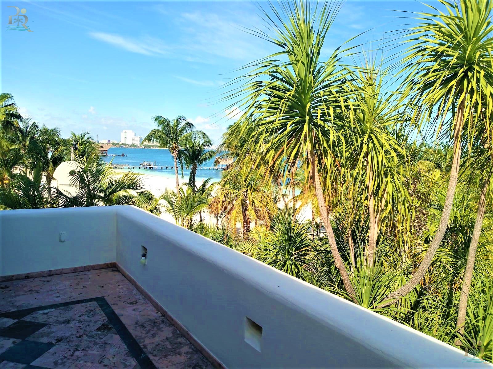 Property gallery EXCLUSIVITY ON THE BEACH: RESIDENCE IN CANCUN'S HOTEL ZONE