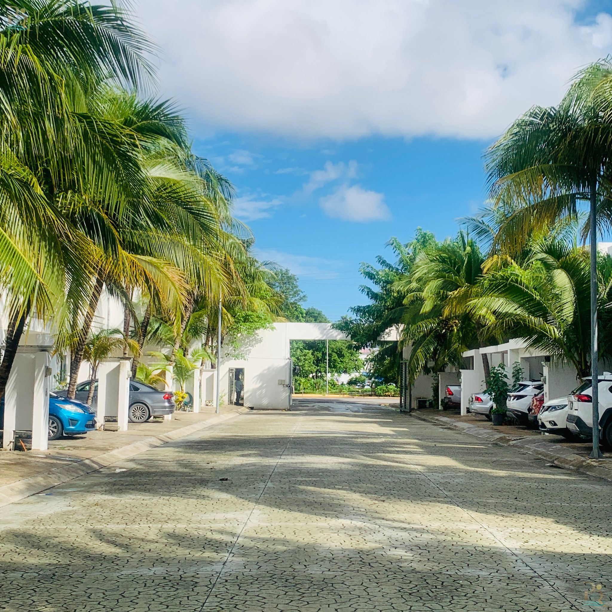 Property gallery Bright and Modern Family Home in Residencial.