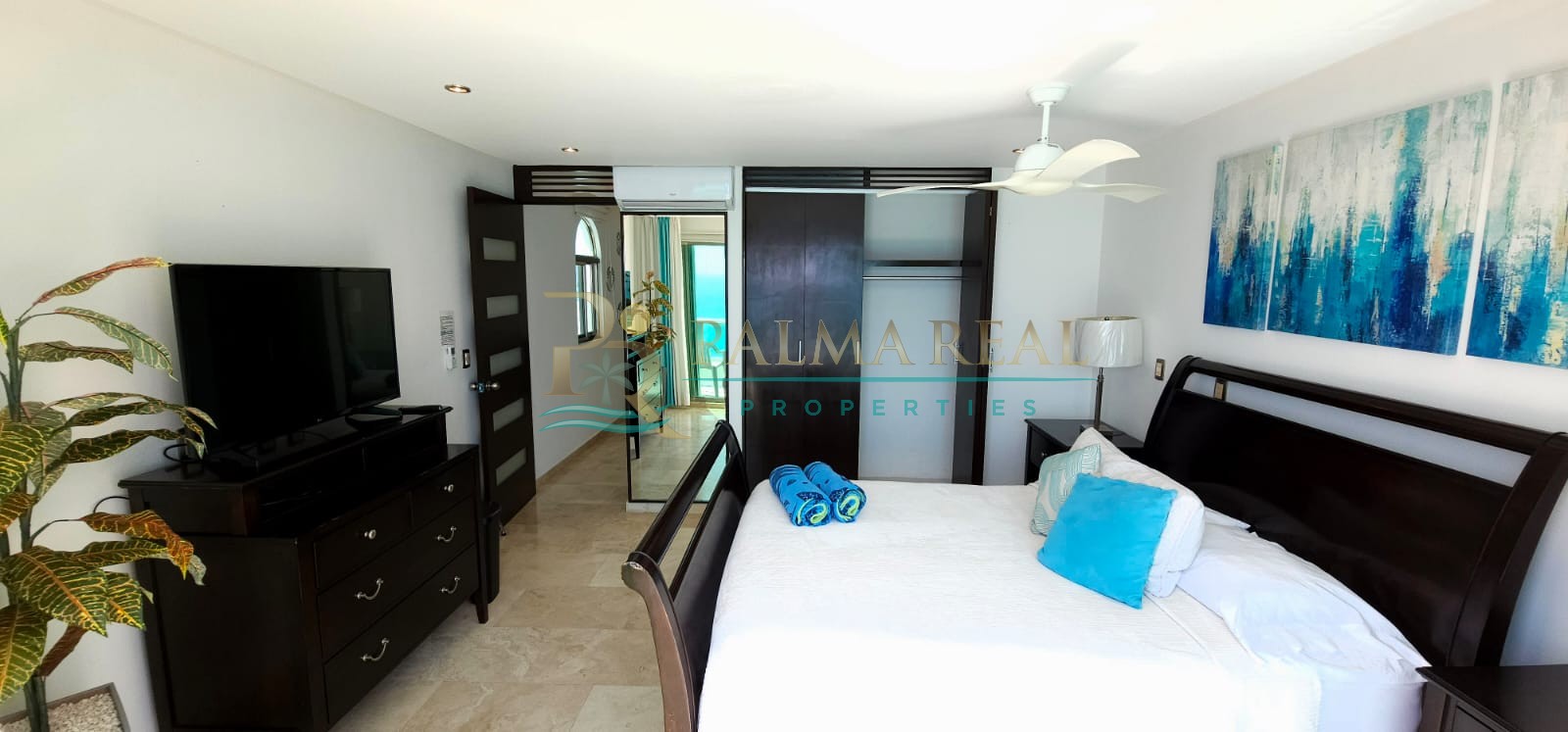 Property gallery Beachfront Bliss: Luxurious Coastal Living at Its Finest