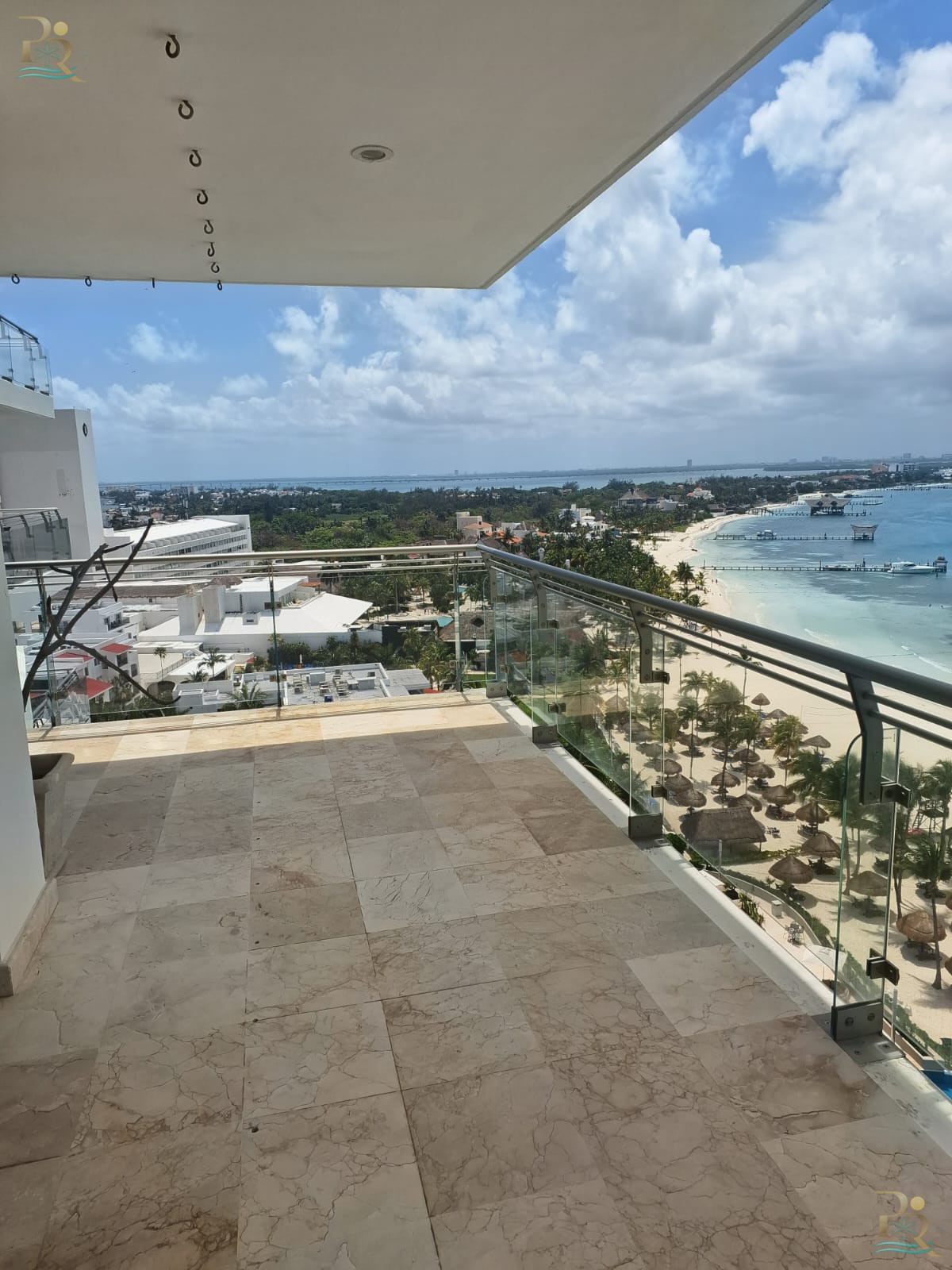 Property gallery The Off-Market 10th