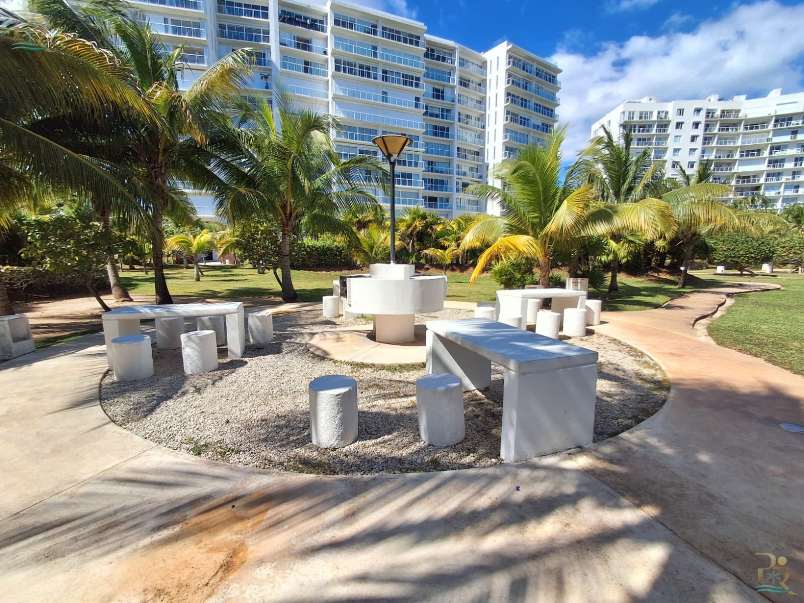 Property gallery Oceanfront Apartment for Sale 6th Floor Sea View