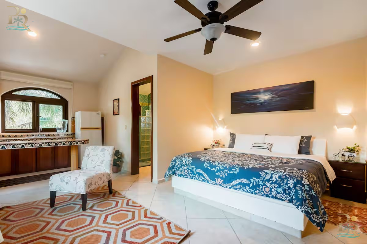 Property gallery Tropical retreat with beach access and golf course views