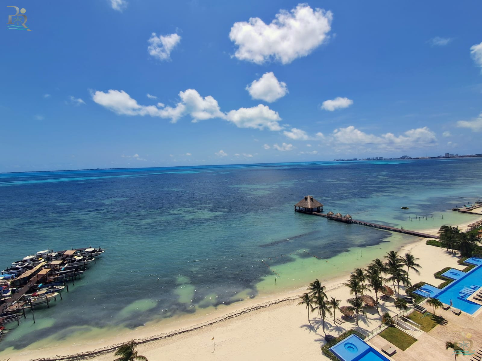 Property gallery SPECTACULAR BEACHFRONT PENTHOUSE