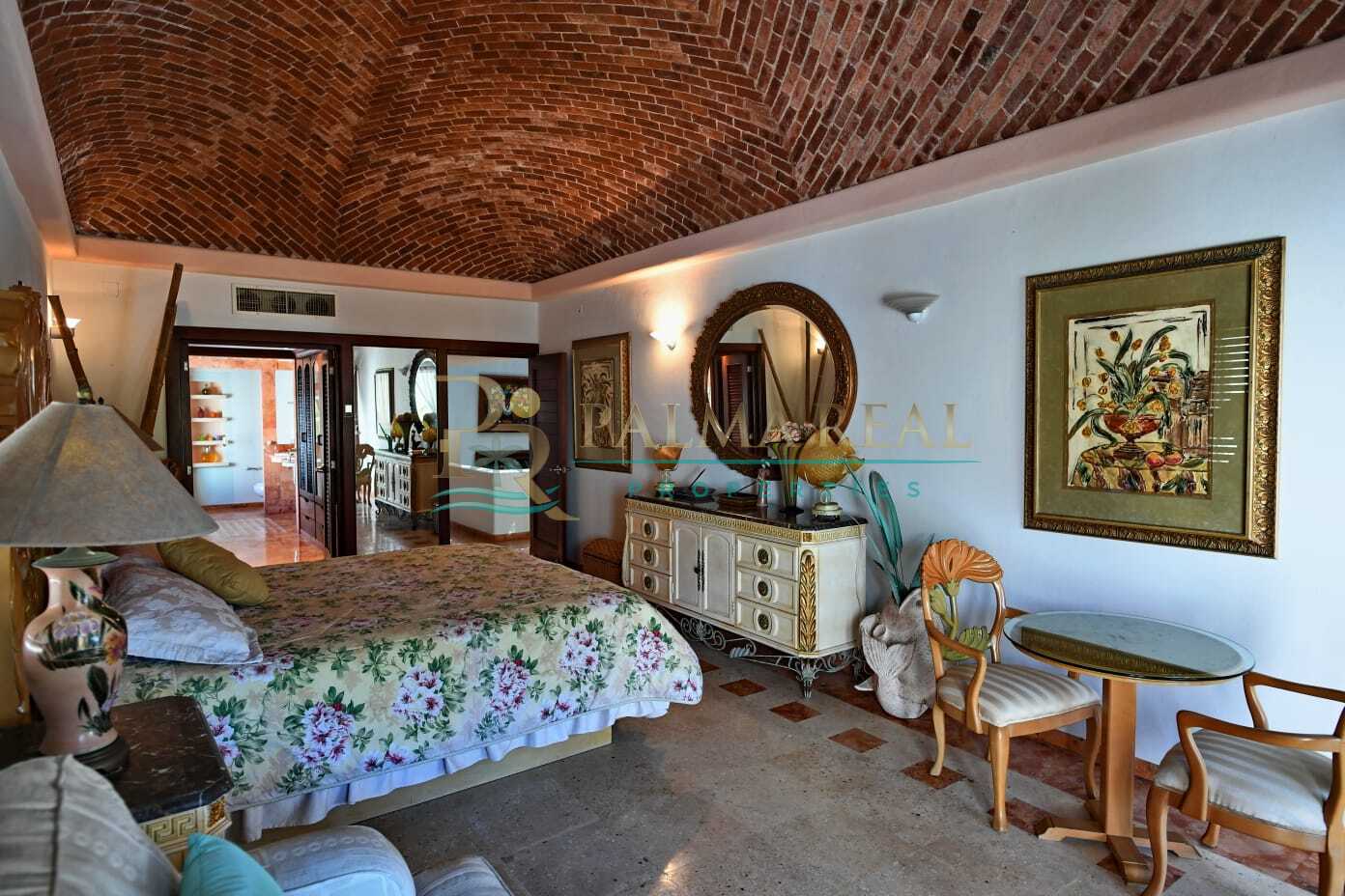 Property gallery FANTASTIC HOUSE ON THE BEACH