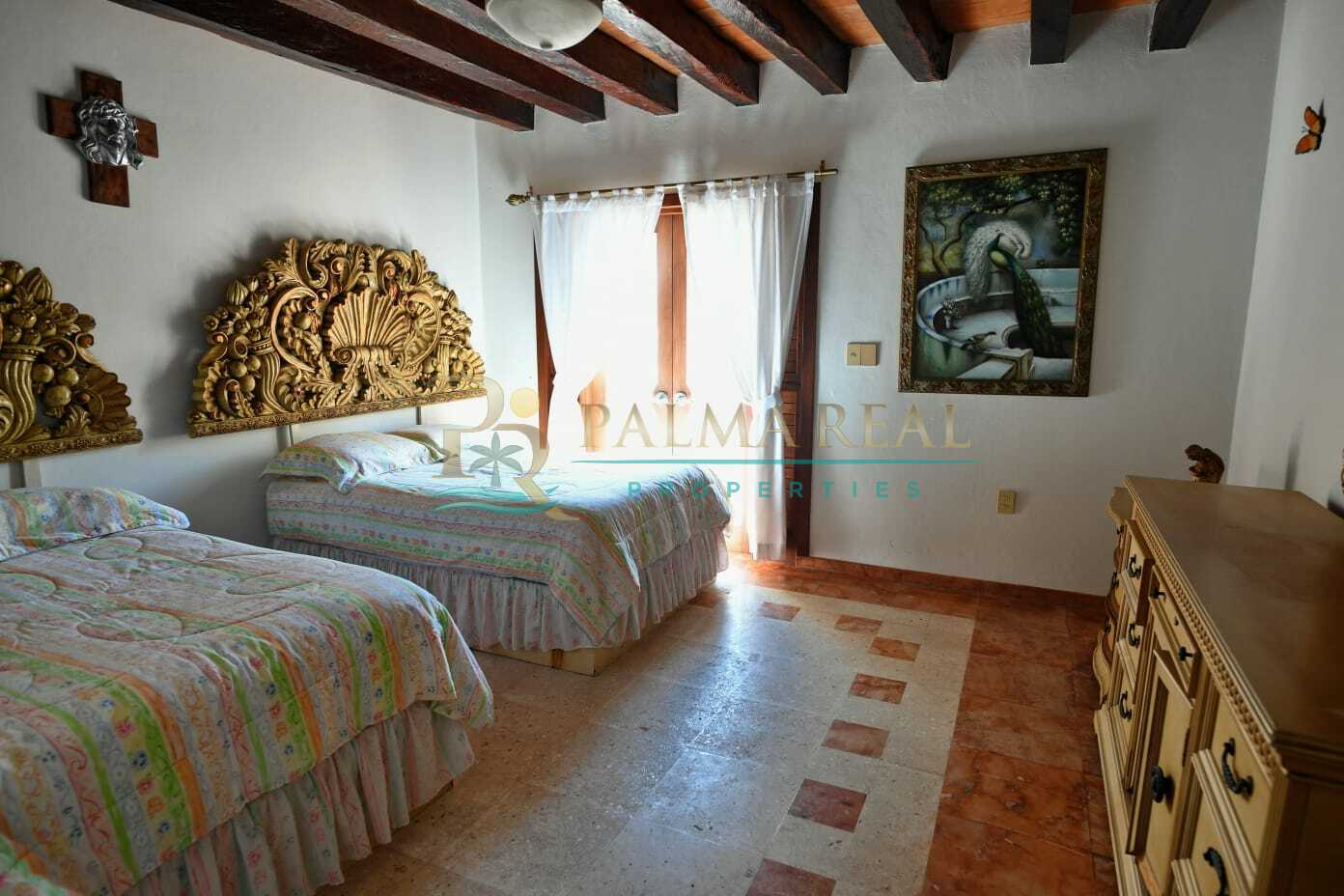 Property gallery FANTASTIC HOUSE ON THE BEACH