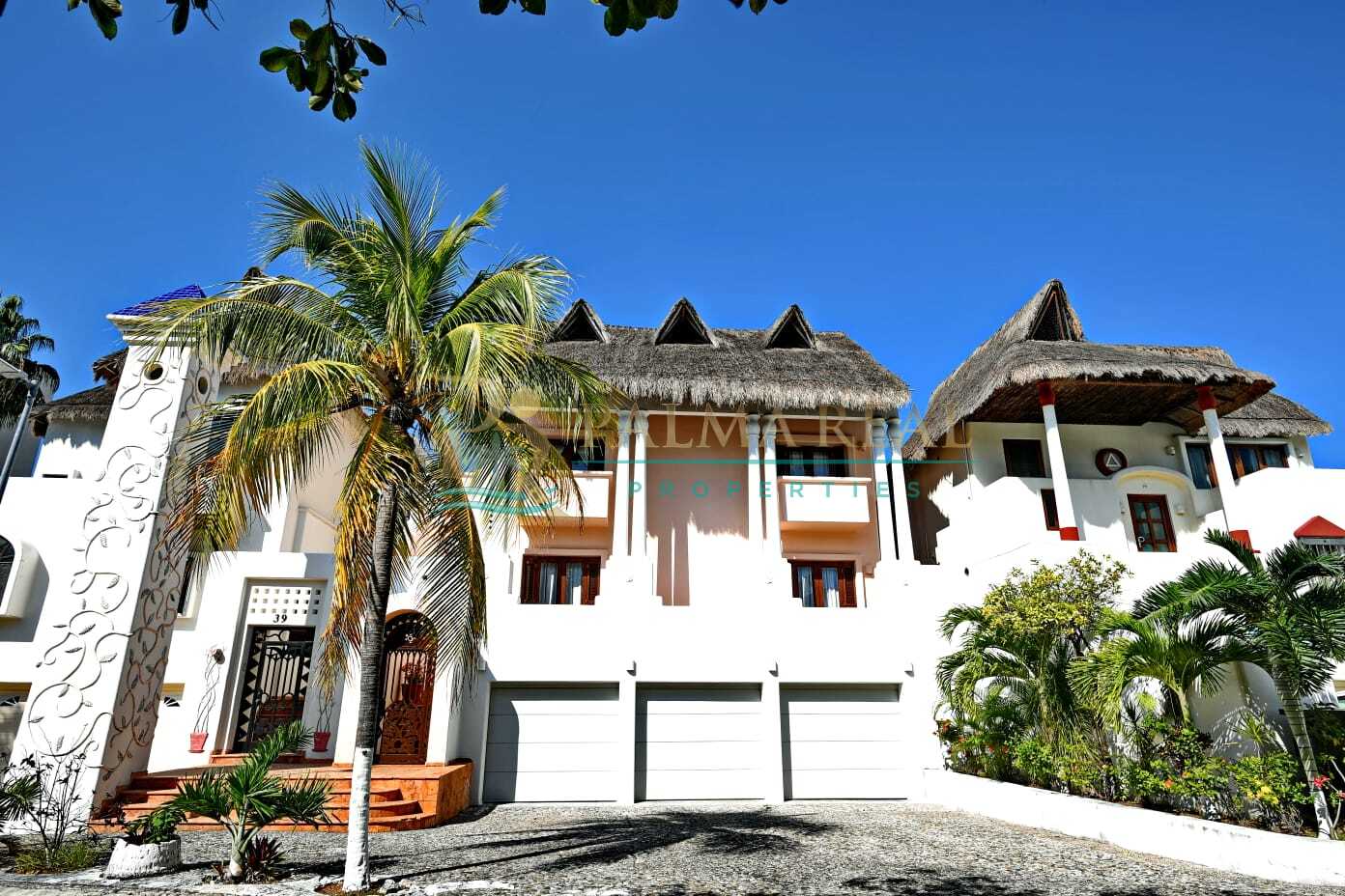 Property gallery FANTASTIC HOUSE ON THE BEACH