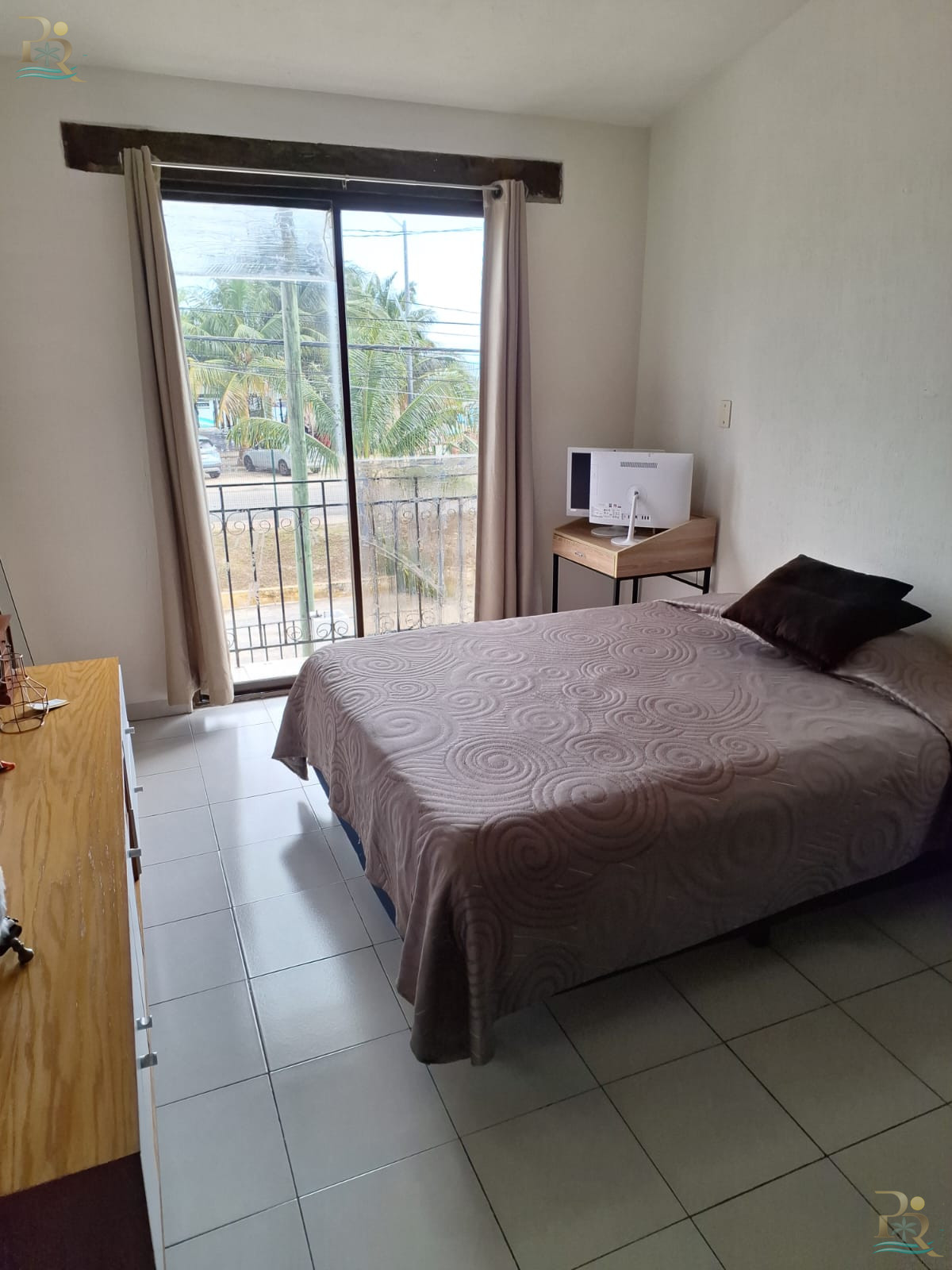 Property gallery UNIQUE OPPORTUNITY: ¡BEACHFRONT HOUSE!