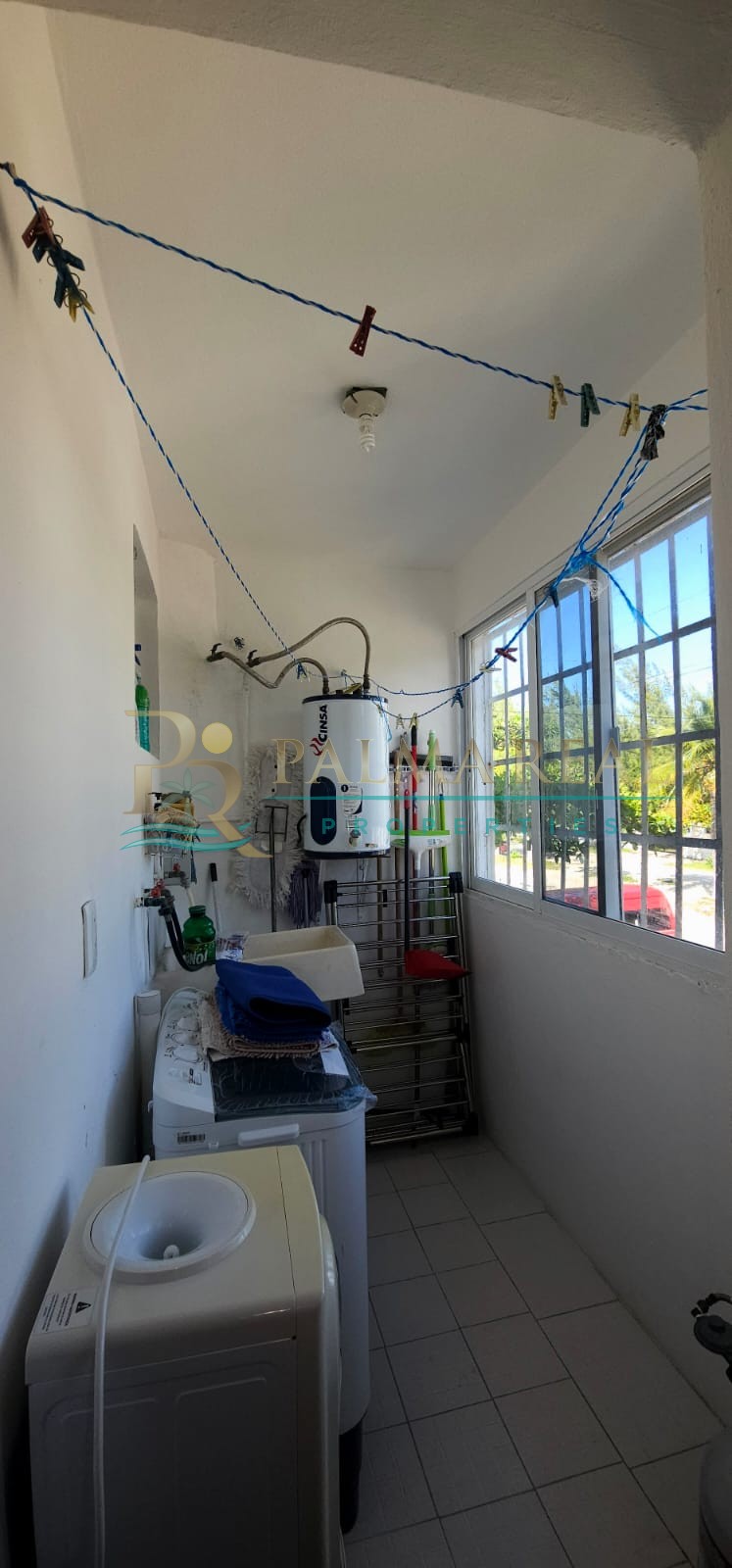 Property gallery FIXER UPPER NEAR THE BEACH