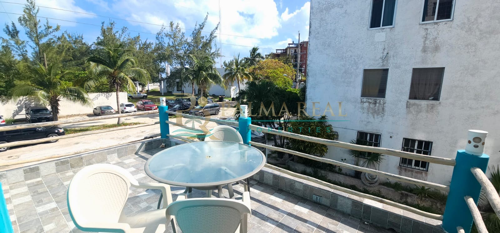 Property gallery FIXER UPPER NEAR THE BEACH