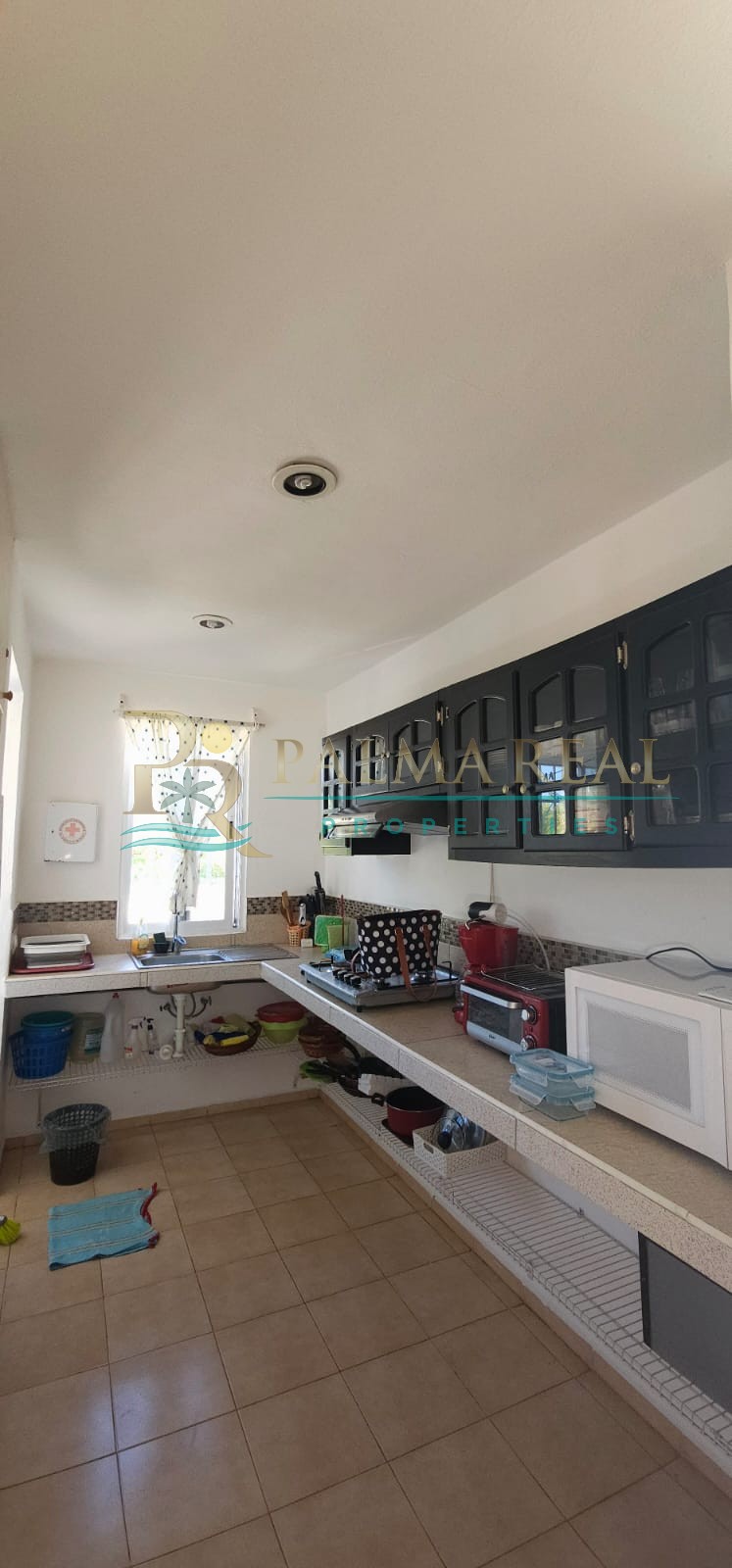 Property gallery FIXER UPPER NEAR THE BEACH