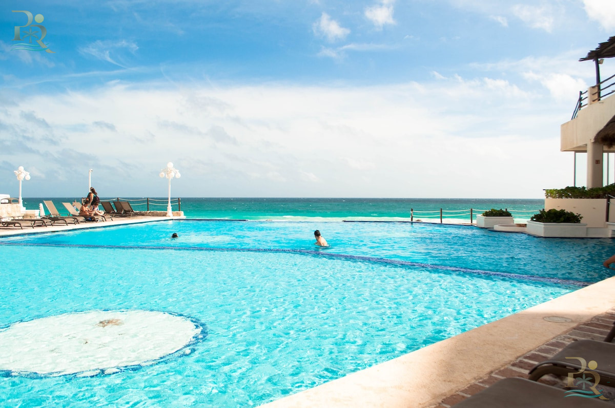 Property gallery Your Sky Sanctuary in Cancún: A Penthouse Where Every Sunrise is Pure Gold