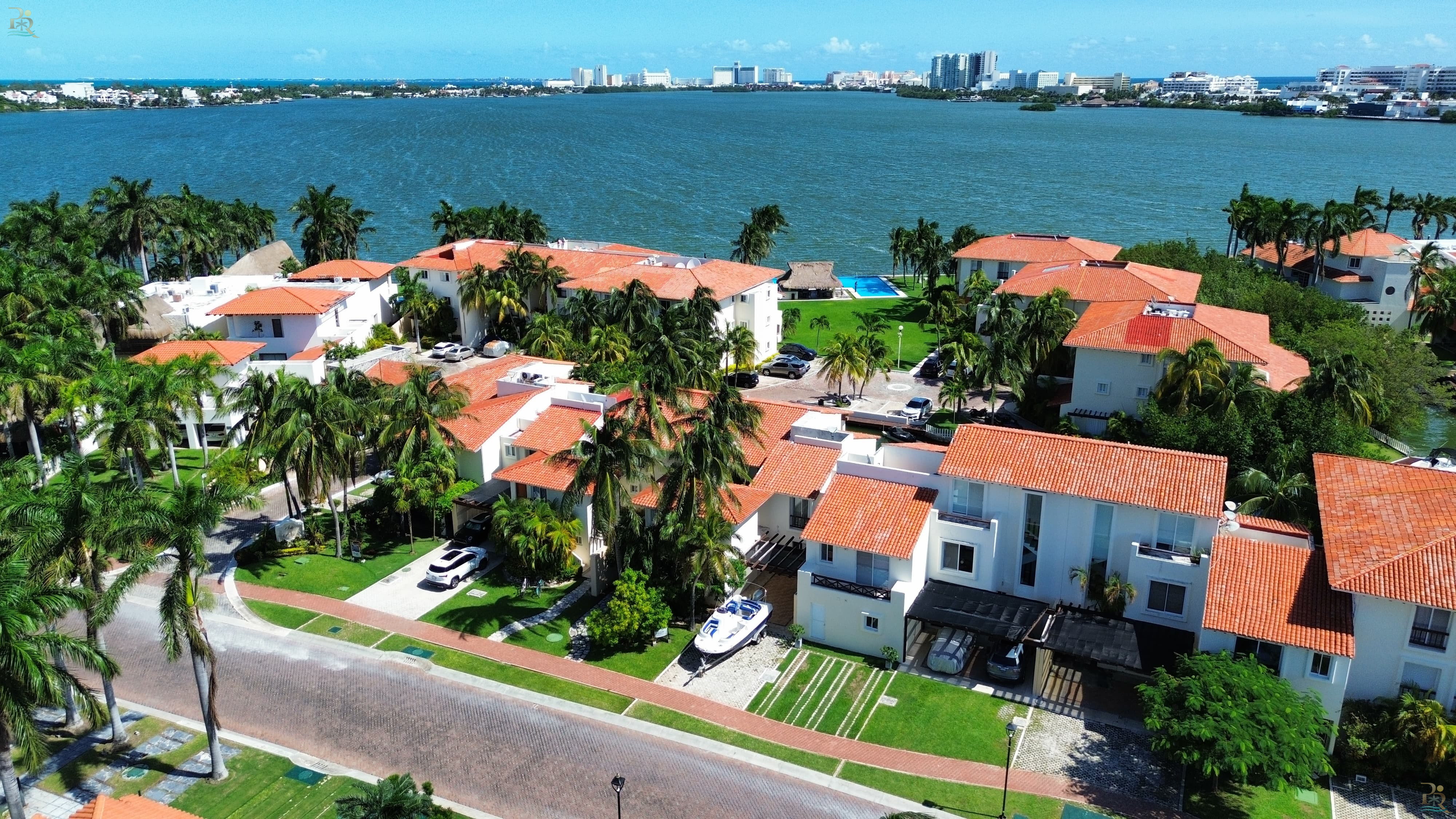 Property gallery Exclusive Residence in Isla Dorada