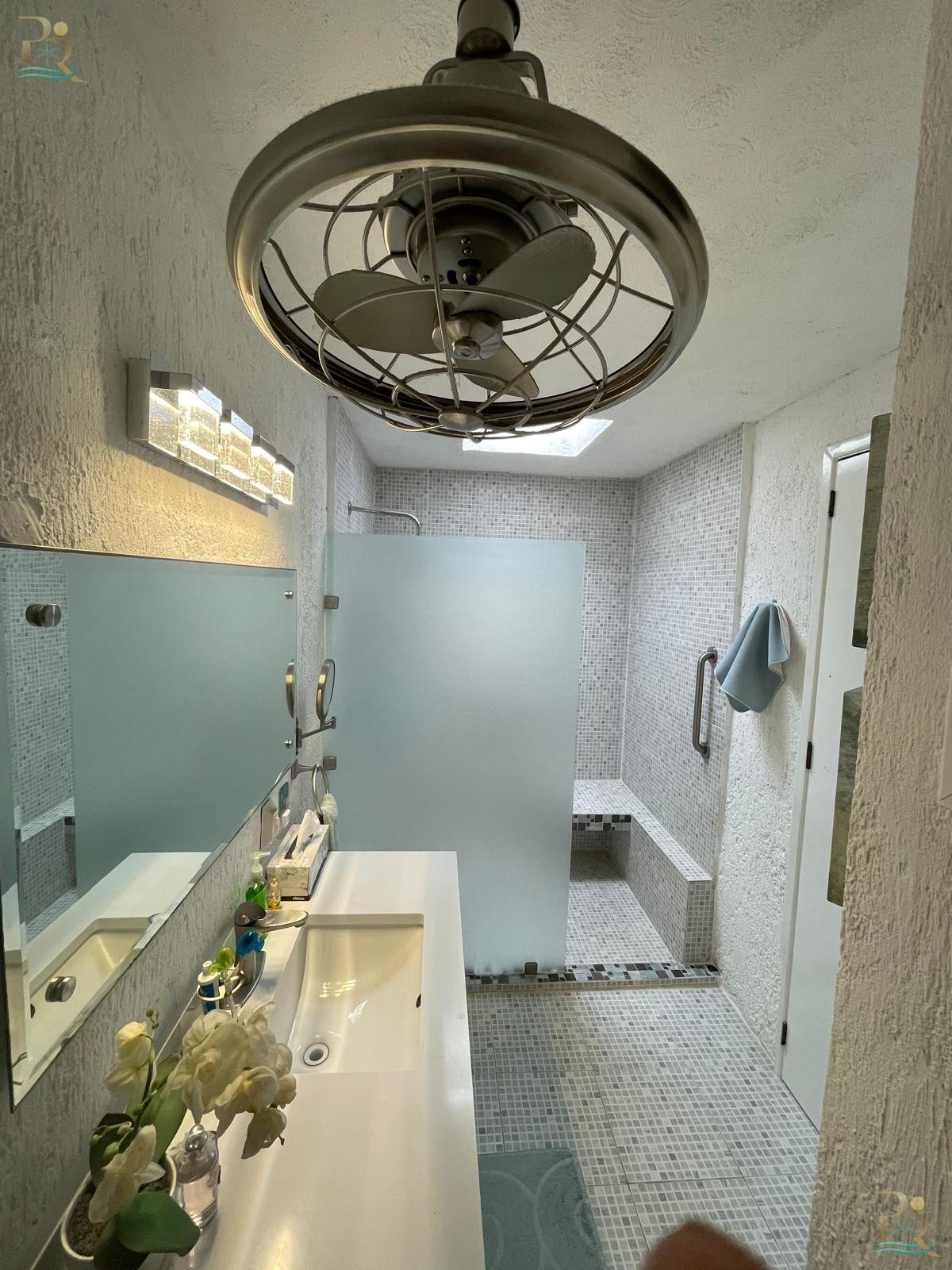 Property gallery OCEAN FRONT VILLA KEY ON HAND | CANCUN MEXICO