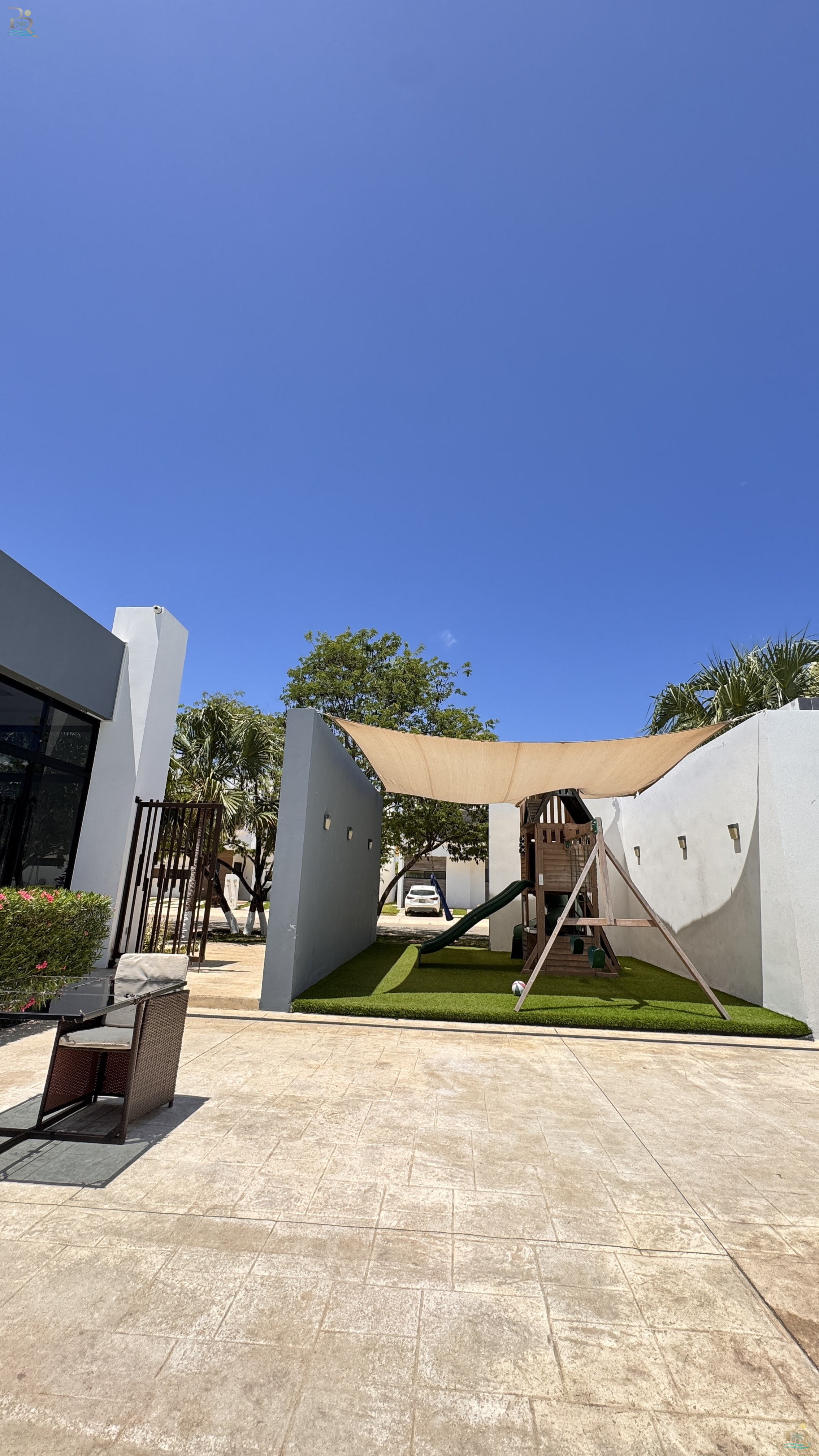 Property gallery House for Sale in Residencial El Encuentro, Playa del Carmen | 3-Bedroom Home with Resort-Style Amenities