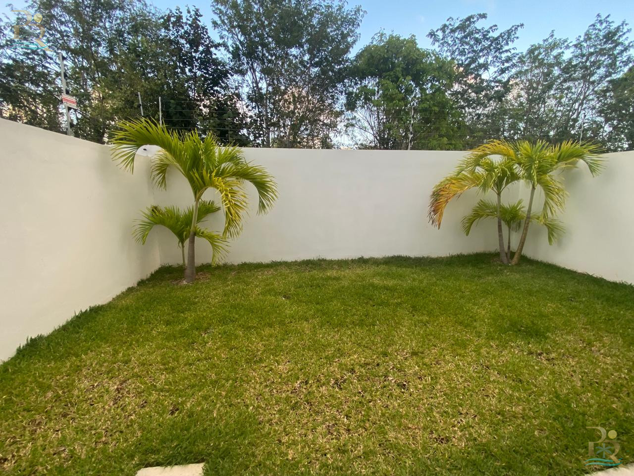 Property gallery House for Sale in Residencial El Encuentro, Playa del Carmen | 3-Bedroom Home with Resort-Style Amenities