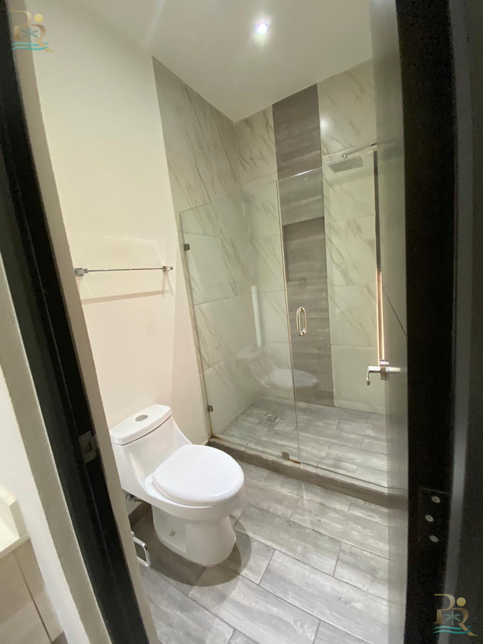 Property gallery House for Sale in Residencial El Encuentro, Playa del Carmen | 3-Bedroom Home with Resort-Style Amenities