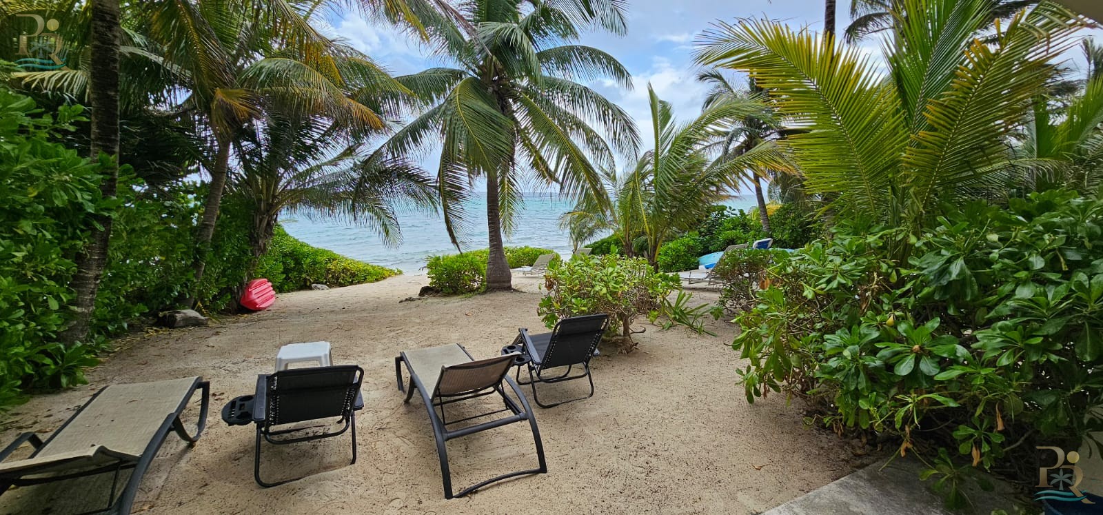 Property gallery WAKE UP TO THE SOUND OF THE SEA: OCEANFRONT APARTMENT IN AKUMAL