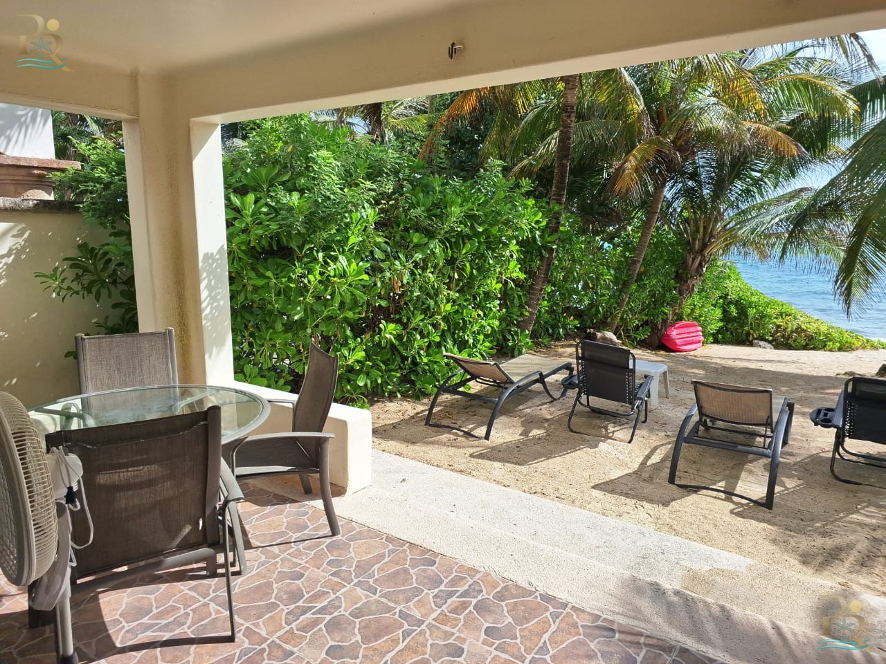 Property gallery WAKE UP TO THE SOUND OF THE SEA: OCEANFRONT APARTMENT IN AKUMAL