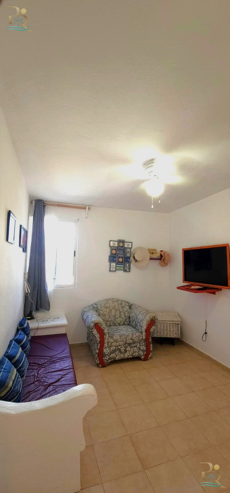 Property gallery FIXER UPPER 30 METTERS FROM THE OCEAN