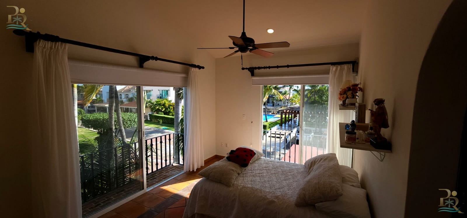 Property gallery SPLURGENT HOUSE: LIVE THE LUXURY IN ISLA DORADA