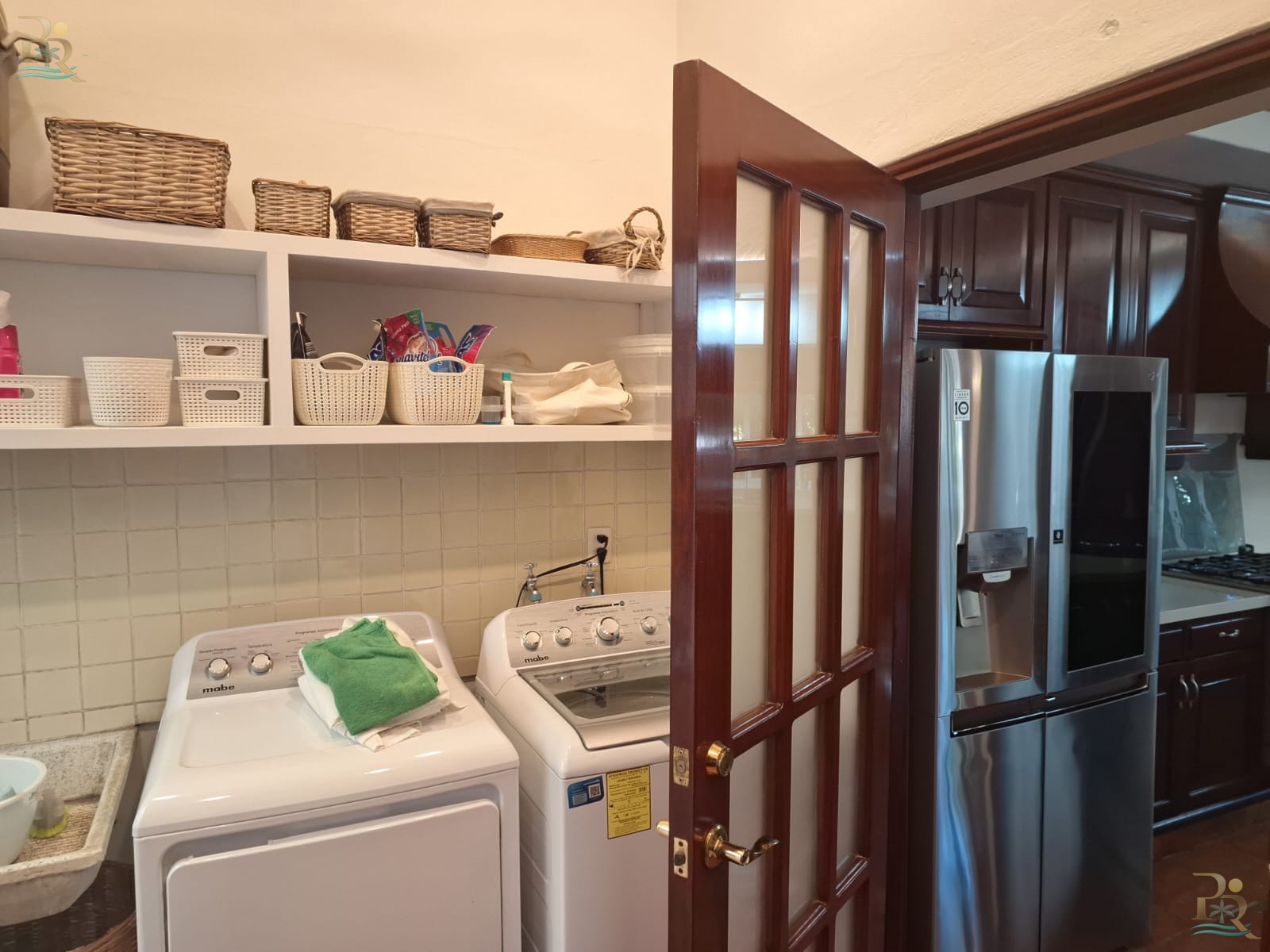 Property gallery SPLURGENT HOUSE: LIVE THE LUXURY IN ISLA DORADA