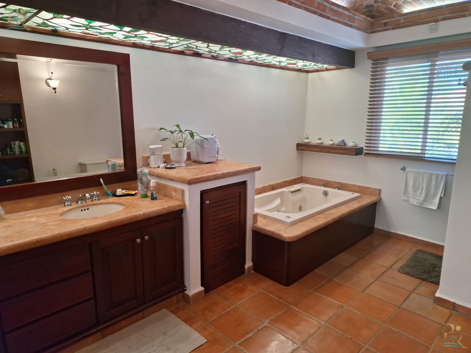 Property gallery SPLURGENT HOUSE: LIVE THE LUXURY IN ISLA DORADA