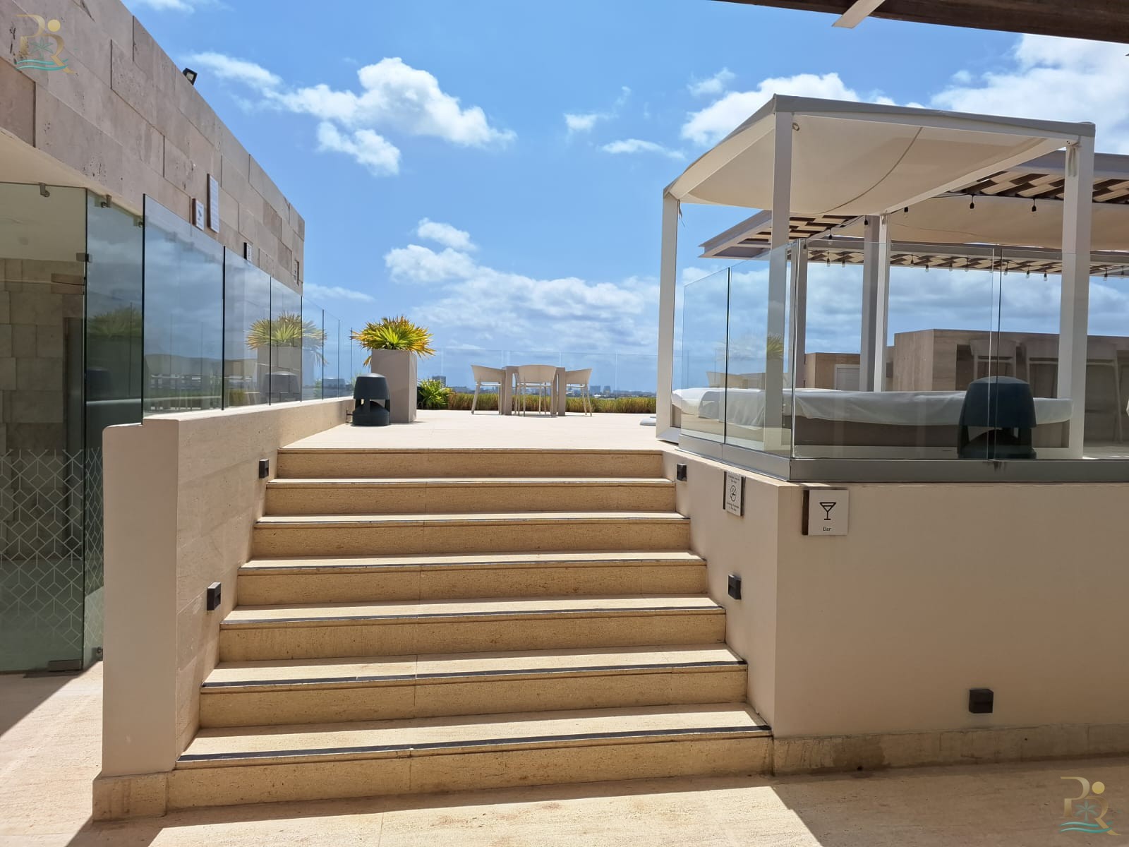 Property gallery COASTAL BLISS: EXCEPTIONAL CONDO WITH DIRECT CARIBBEAN ACCESS IN CANCUN