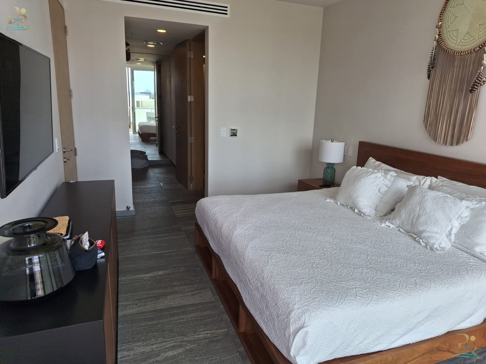 Property gallery COASTAL BLISS: EXCEPTIONAL CONDO WITH DIRECT CARIBBEAN ACCESS IN CANCUN