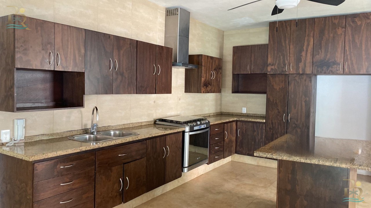 Property gallery STYLE AND COMFORT: 4-BEDROOM HOUSE WITH POOL AND RELAXING TERRACE
