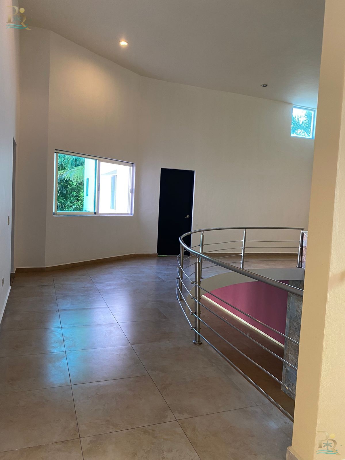 Property gallery STYLE AND COMFORT: 4-BEDROOM HOUSE WITH POOL AND RELAXING TERRACE