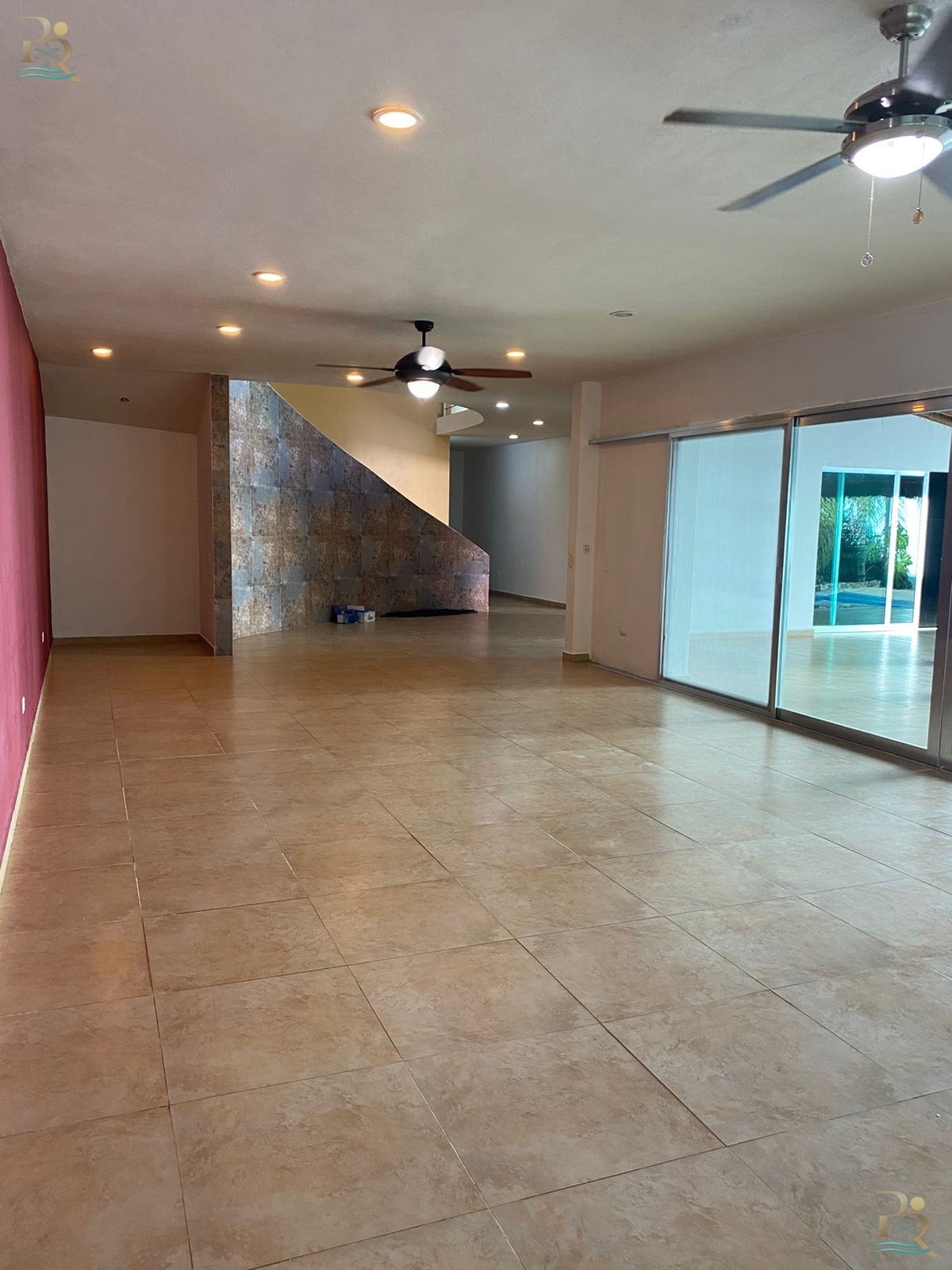 Property gallery STYLE AND COMFORT: 4-BEDROOM HOUSE WITH POOL AND RELAXING TERRACE